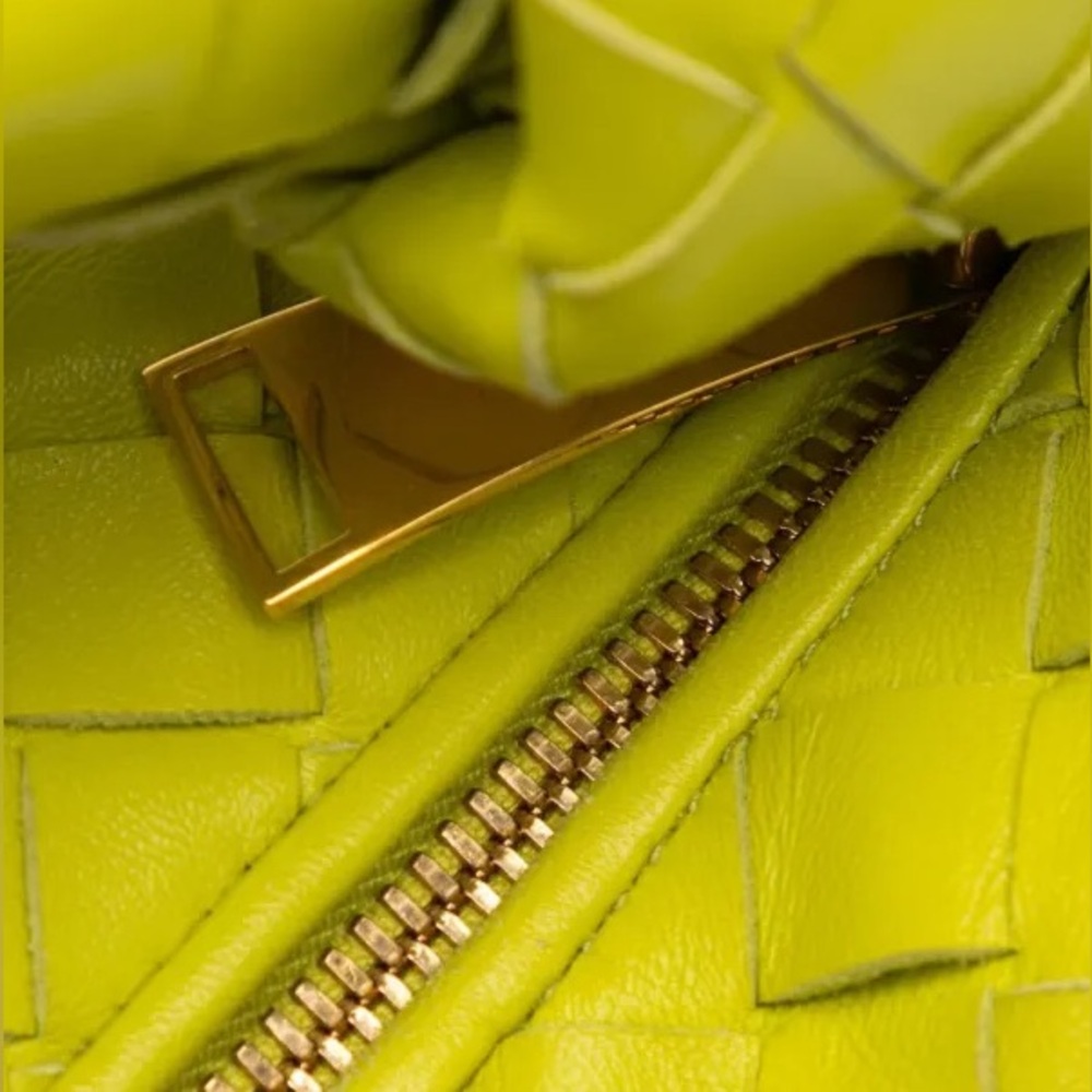 Bottega Veneta mini Jodie bag ( lemon green ) - Picture 6 of 6